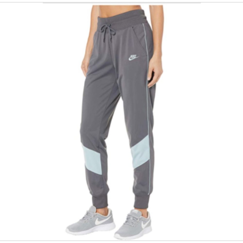 NWOT Nike Sportswear Heritage Athletic Pants Womens XS Ribbed Cuffs Reticket Tag
